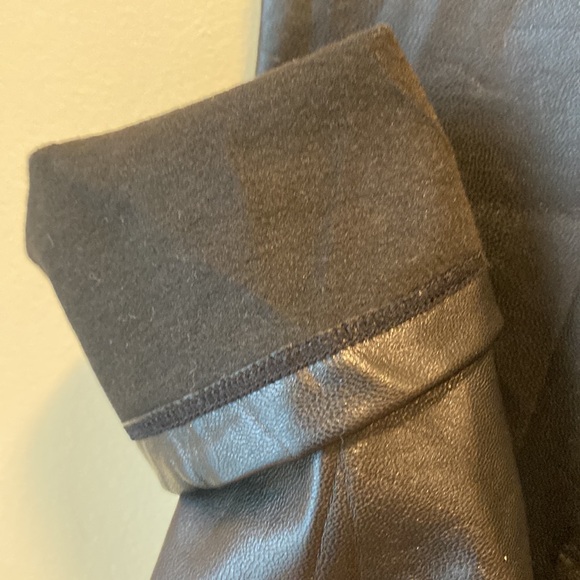 ✨BRAND NEW✨ BLACK FAUX LEATHER LEGGINGS - Picture 5 of 5